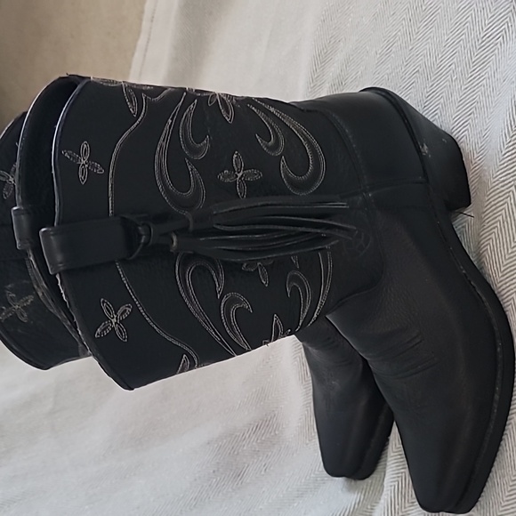 Ariat womens black cowboy boots - Picture 8 of 8